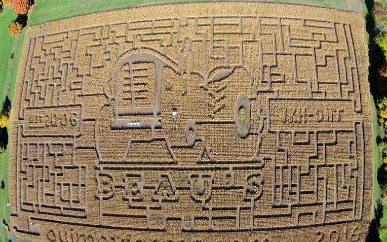 2016 corn maze design at Ouimet Farms Adventure